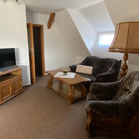 Apartment Ferienwohnung-hainberg Ebersbach-Neugersdorf
